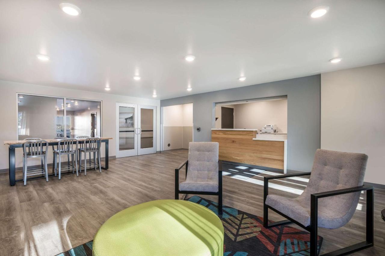 Woodspring Suites Gurnee - Chicago Экстерьер фото